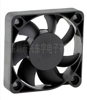 微型風(fēng)機(jī)廠家?guī)窇浤羌尤诵牡倪^去！